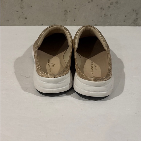 Milano Bags Soft Gold Snake Print Mules - Size 36 Euro - Picture 6 of 7